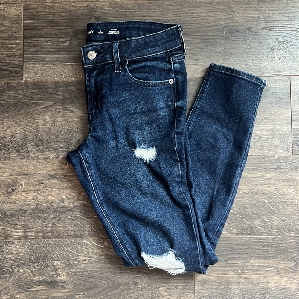 Like New! Old Navy Rockstar Super Skinny Mid-Rise Jeans
